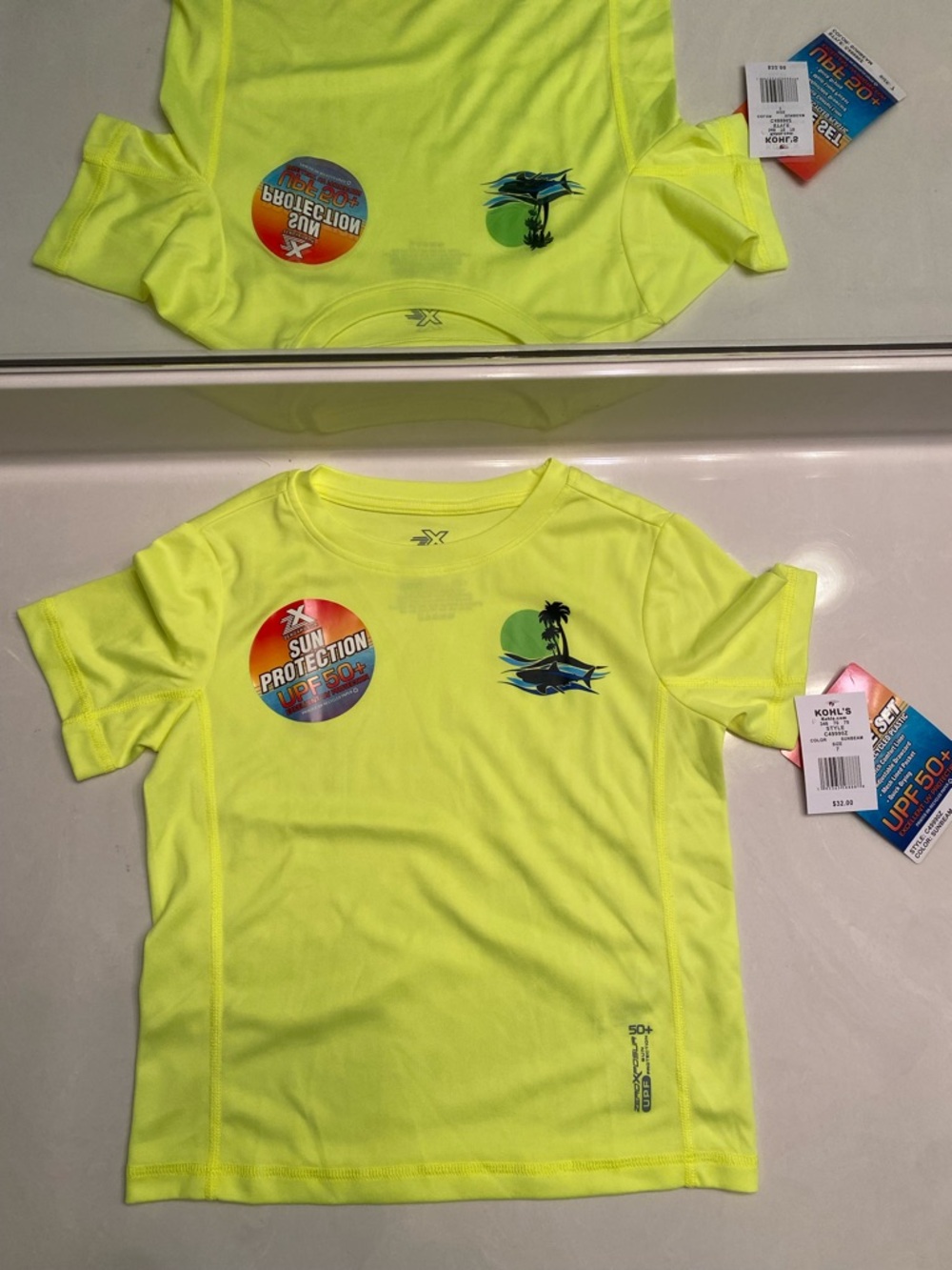 ZeroXposur Neon Yellow Kids' Short Sleeve Rashguard with Island Graphic